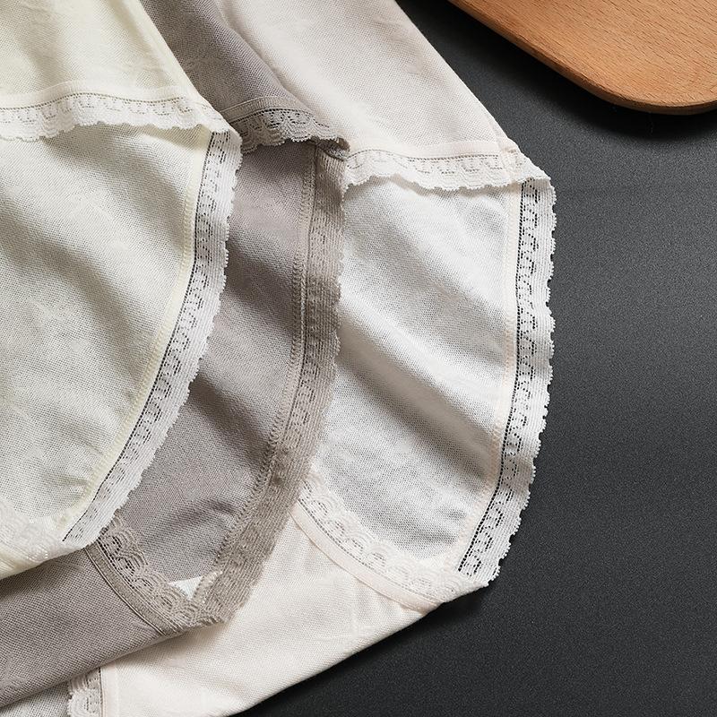 Calcinhas Femininas de Algodão Jacquard com Laço Respirável de Entrepernas Longo para Primavera e Outono
