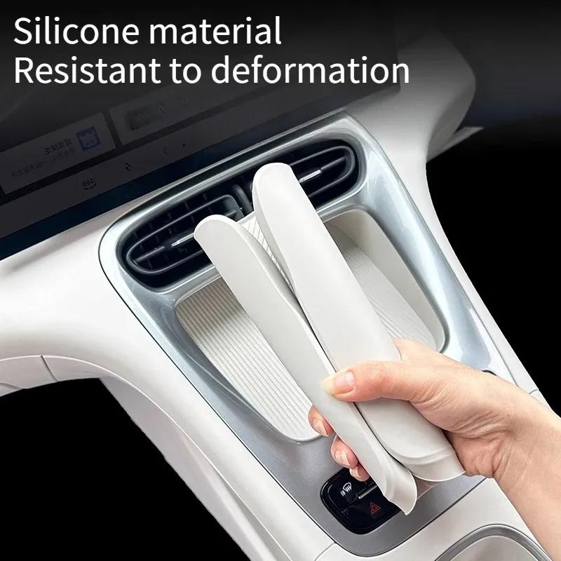 For Geely 24-26 Xingyuan eMAS 5 EX2 Wireless Charging Panel Cover Silicone Anti Slip Protective Pad Interior Accessories