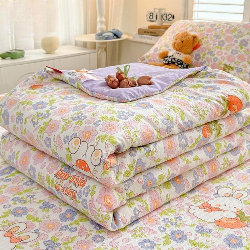 Vår Sommar Quilt Queen Mekanisk Tvätta Bekväm Täcke Enkel Dubbel Filt Täcken för Barn Vuxna