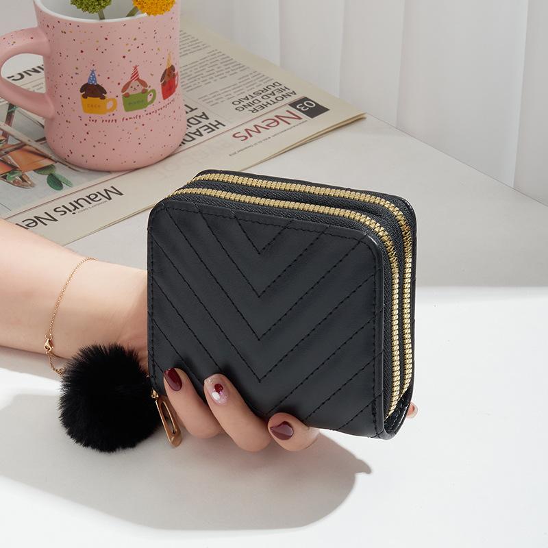 New Double-layer Wallet, Twill Hairball Decoration, Women's Short Hand Change Bag, Casual Bag, One Generation