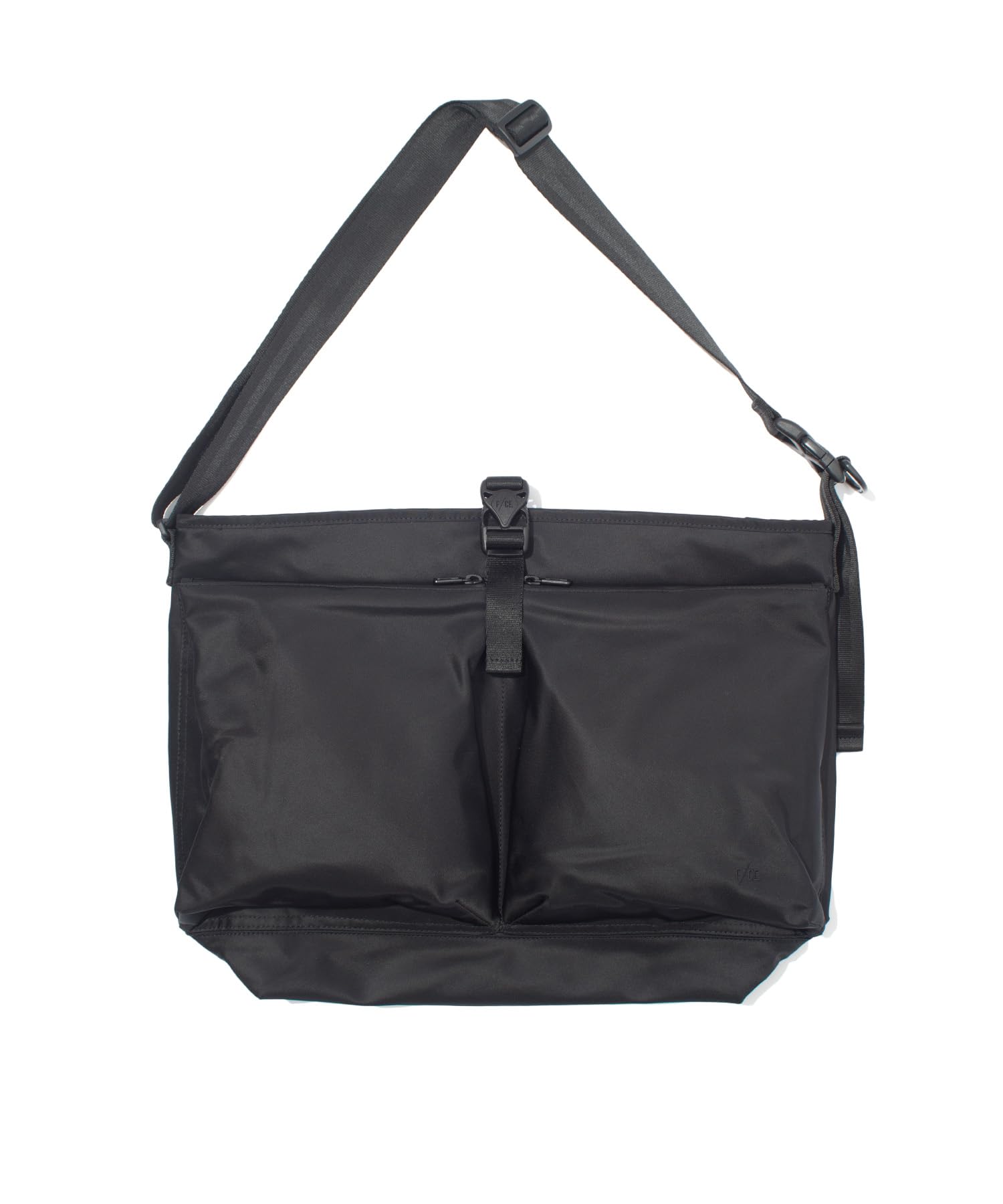 

[FCE] Сумка RECYCLE TWILL COURIER SHOULDER