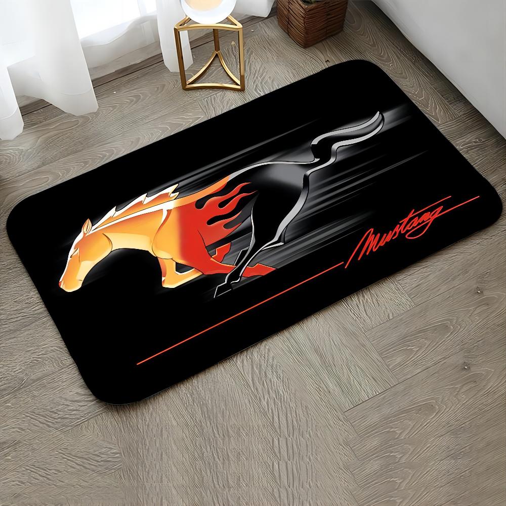 M-Mustang Auto Logo Aufgedruckte Fußmatte Haus Schlafzimmer Küche Rutschfeste Bodenteppich, Saugfähige Schmutzabweisende Fußmatten