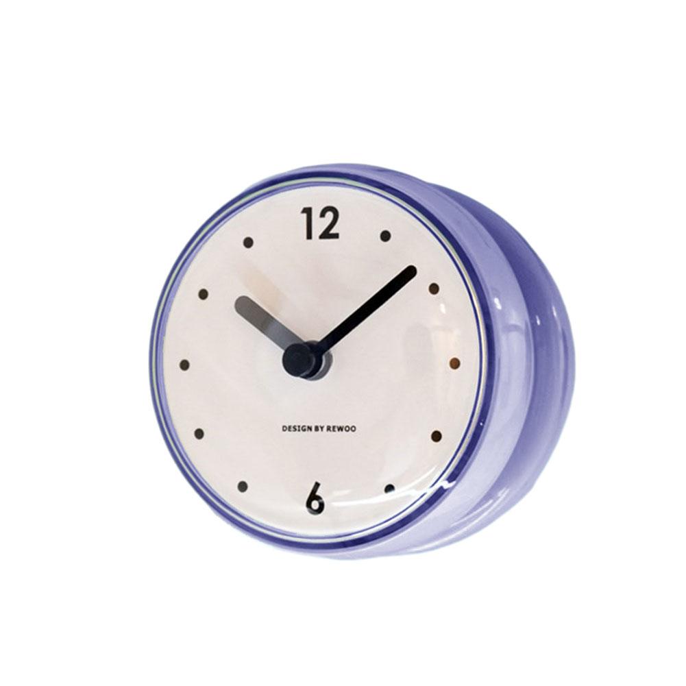 Waterproof Anti-Fog Design Sucker Wall Clock Plastics Silent Quartz Clocks Sucker Wall Clock For Kitchen /Bathroom 75x75mm