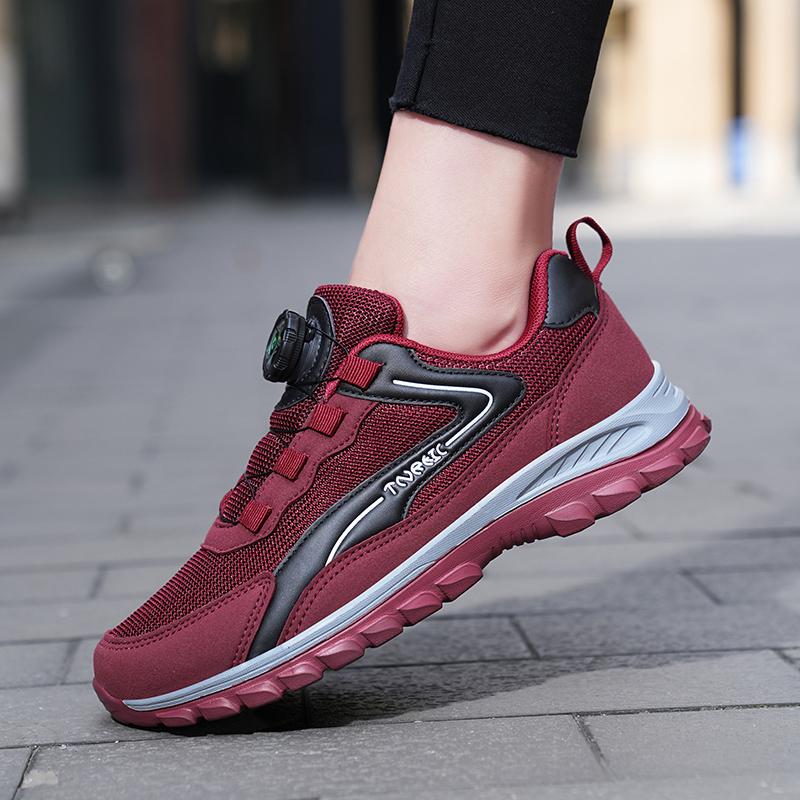 Mesh Breathable Hiking Shoes Men Women Outdoor Climbing Trekking Sneakers Anti-slip Casual Sports Shoes Rotating Buckle Lacing