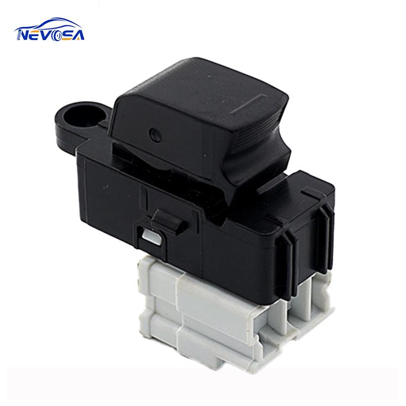 

37995-F1100 совместим с переключателями электростеклоподъемников автомобилей Suzuki, обеспечивая управление электрическими стеклоподъемниками. Electric