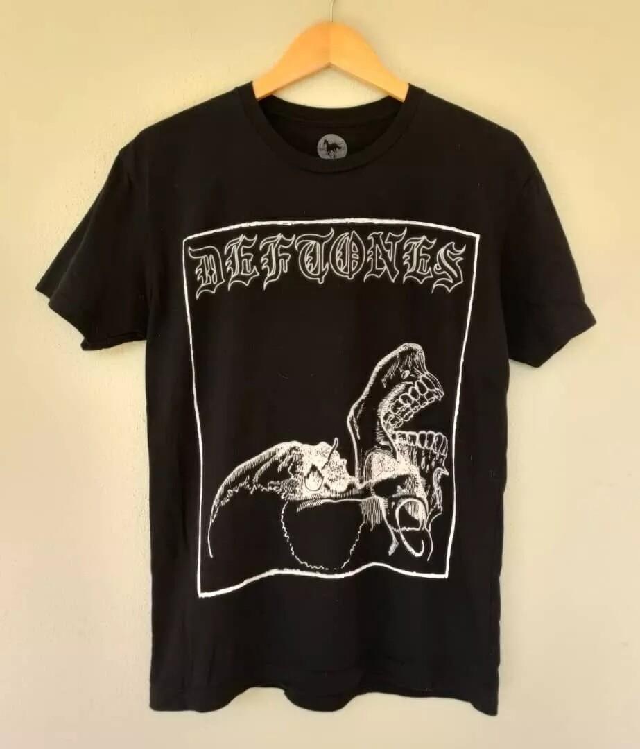 New Deftones Band 90s Basic Style Black Unisex Tshirt Men Women L