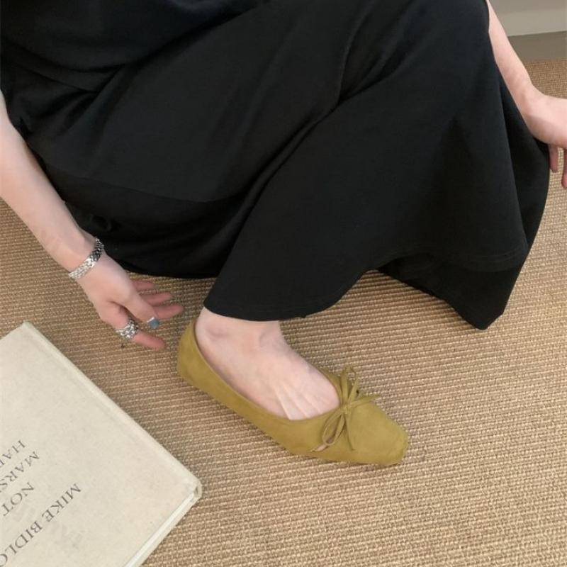 Damskie Buty na Niskim Obcasie 2026 Jesień Nowe Vintage Węzeł Kokardkowy Antypoślizgowe Luksusowe Buty Lekkość Komfort Miękka Podeszwa Modne Buty Jednolite