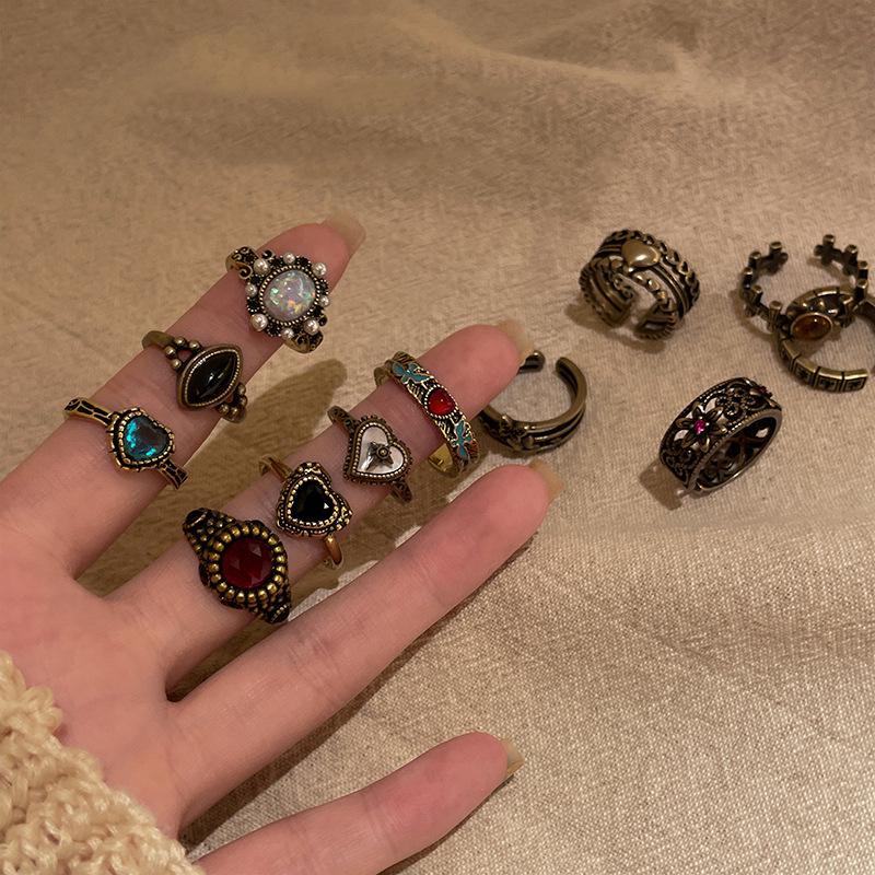 2025 Retro Ethnic Open Index Finger Ring for Women - High-End, Stylish, Personalized Design