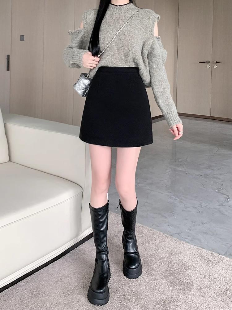 Women's High Waist Black Wool Mini Skirt - A-line, Plus Size, Hip-hugging, Versatile for Autumn/Winter 2025.