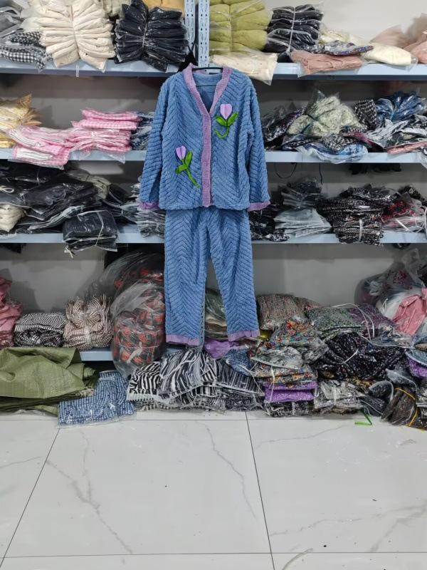 Women's Sweet Style Coral Fleece Pajamas Set with Rabbit Head Jacquard and Bowknot, Thickened for Autumn and Winter 2025.