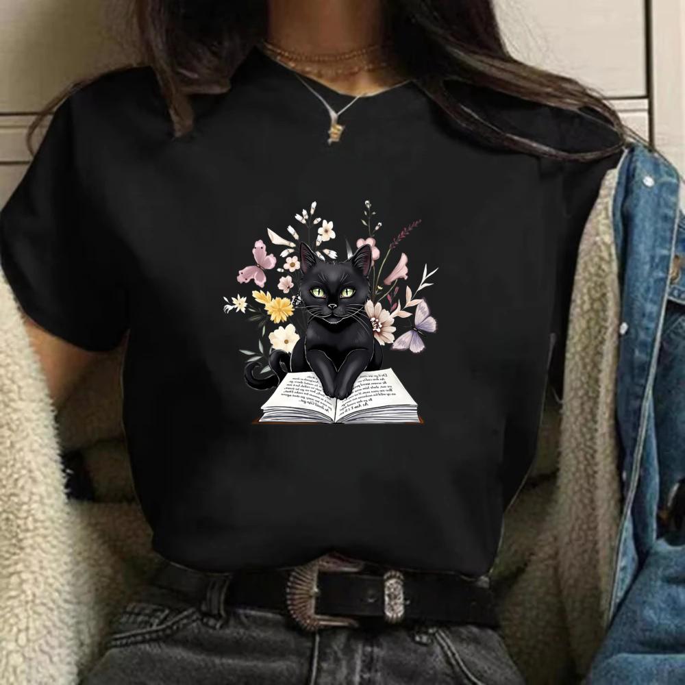 

European American Style Reading Cat Theme Oversized TShirt Black Cat Book Graphic Cotton Tee Street Fashion Casual Top 3XL