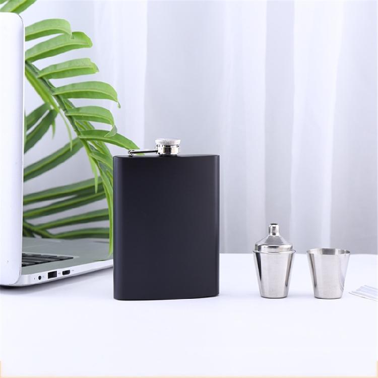 Metal Liquor Hip Flask for Hiking Backpacking Business Trip Drinking Bottle Stainless Steel Liquor Container
