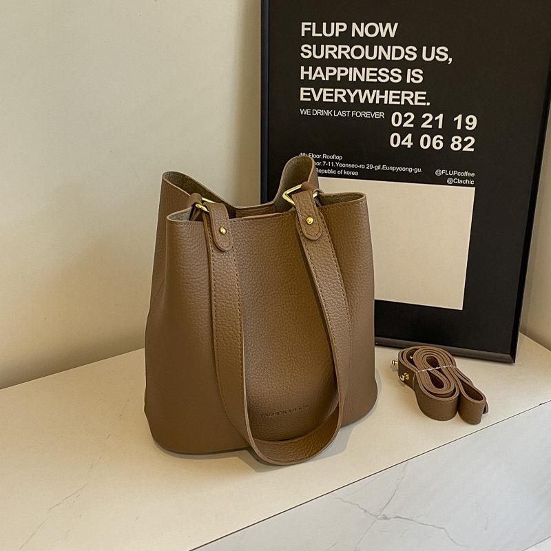 

2023 Trend: Women s Retro Large-Capacity Bucket Bag, Versatile Crossbody & Handbag - Ideal for Commuters and Moms 24*16*23 cm