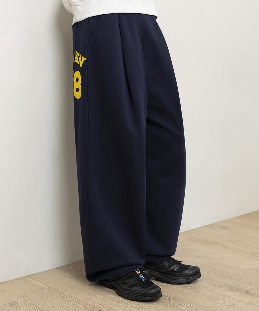 Yujen Lounge Curved Sweatpants_Navy