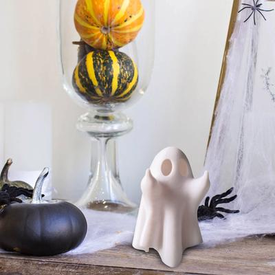 Ghost Figurines Light Up Ghost Vintage Decorations Resin Luminous Ghost Table Decor Middle Finger Ghost Statue Decorations