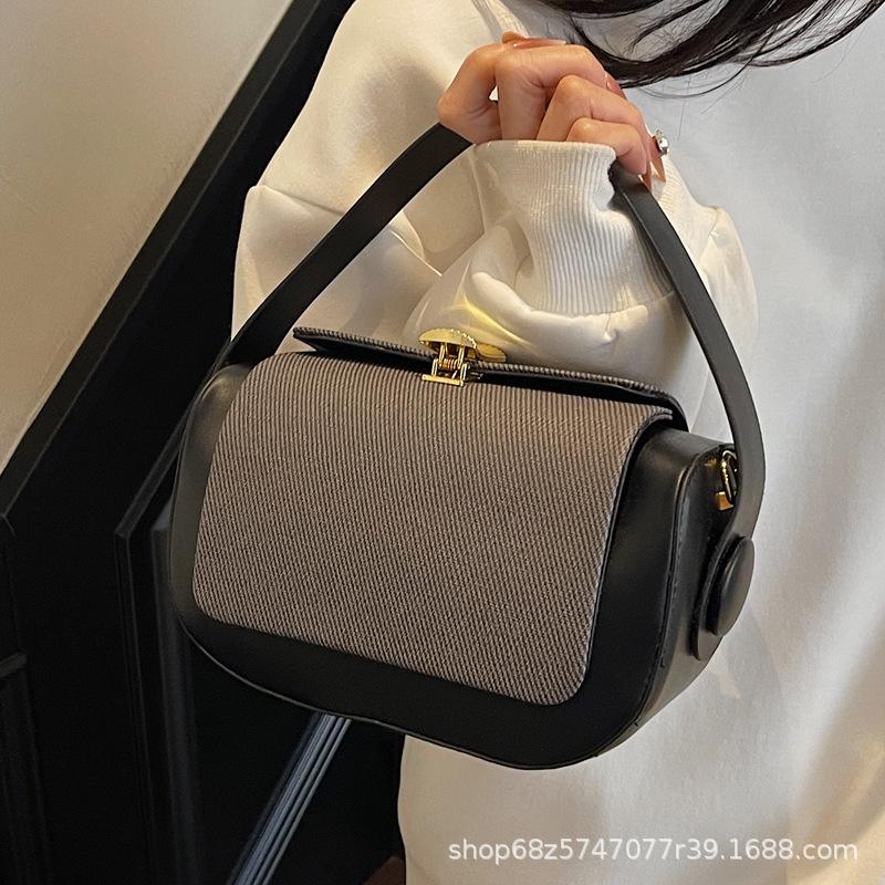 Internet celebrity box women's bag 2025 new Korean version small square bag niche design underarm contrasting color portable underarm bag