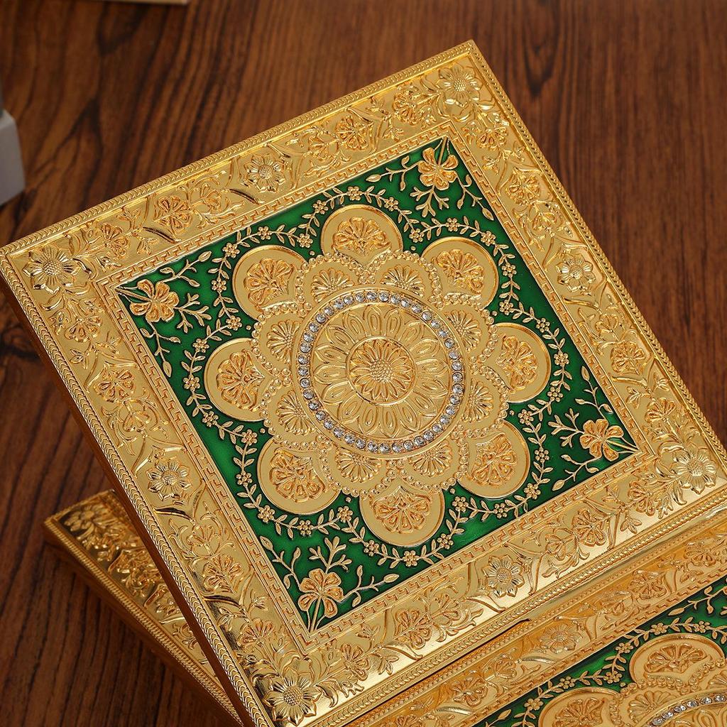 Supporto da lettura pieghevole in stile etnico con ornamento base inciso in oro