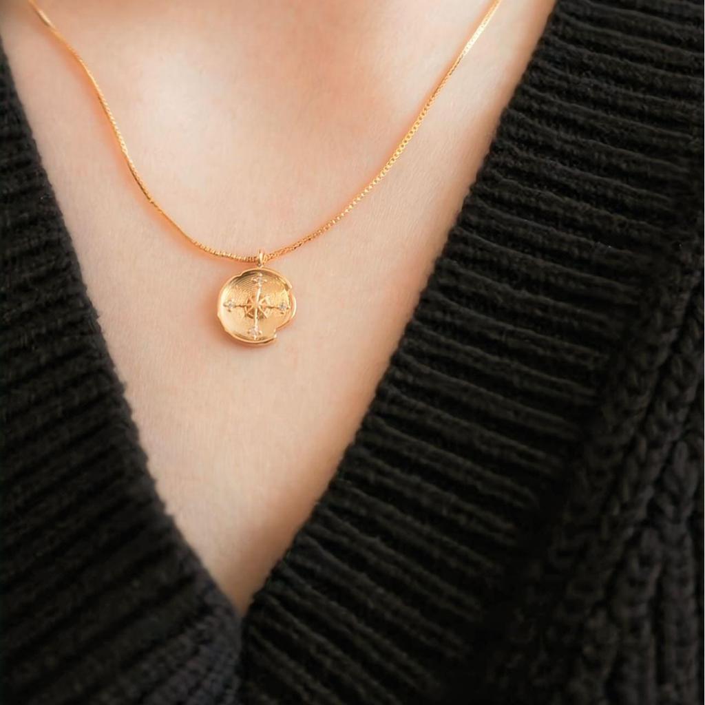 Polaris Tag Necklace Fashion Retro Fashion Pendant Electroplated Copper 18K Zircon