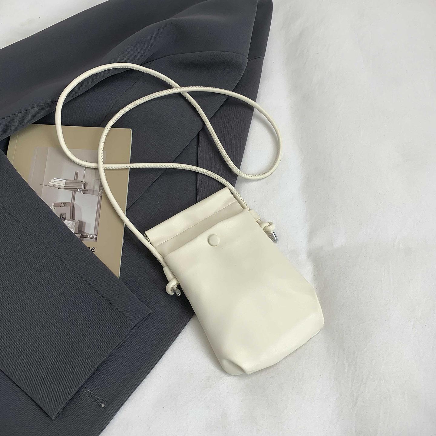 

Trendy Spring Shoulder Bags for Women Fashiable and Versatile Crossbody Small Square Purse Minimalist Stylish Phe Bag белый