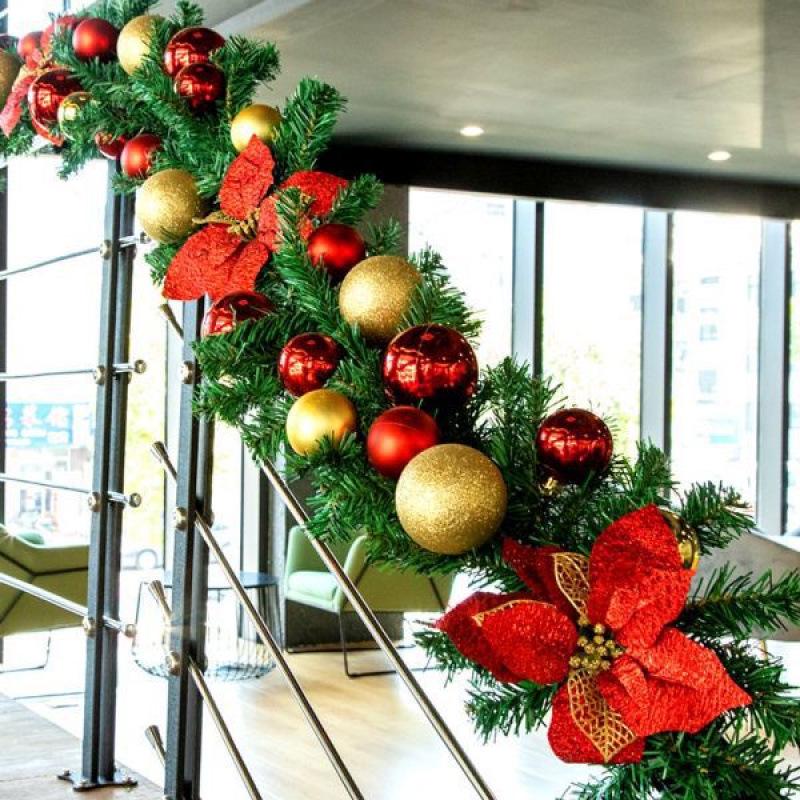 2.8m Encrypted Rattan Christmas Garland with Lights for Shopping Mall Escalator Decoration
