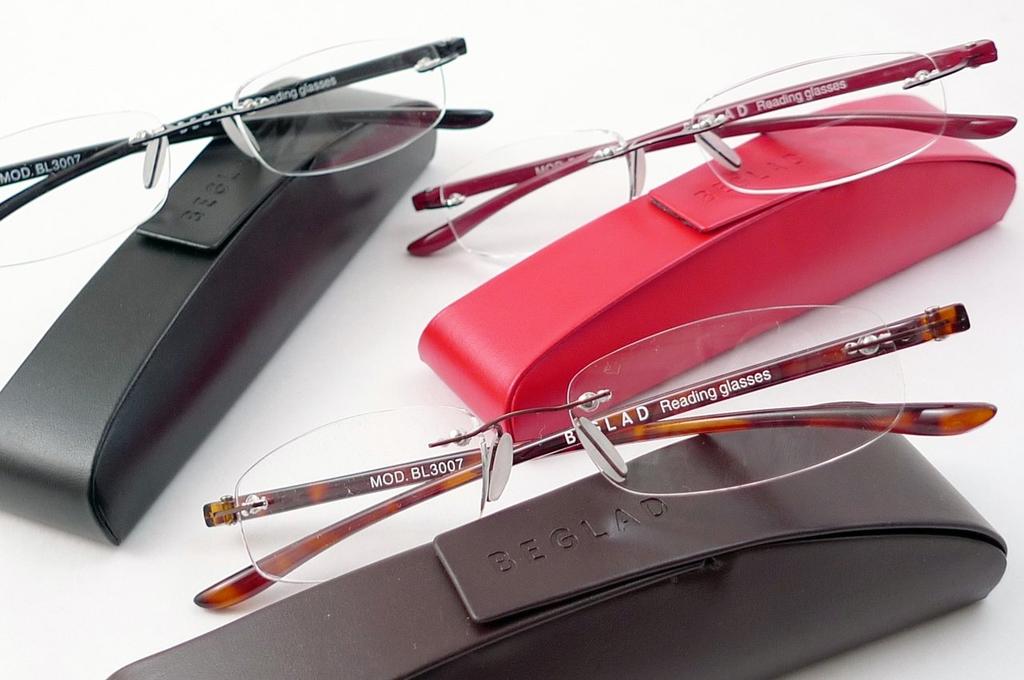 BEGLAD Stylish Reading Glasses with Case BL3007RD Lightweight Borderless Frame Power (Dioptric +2.0)