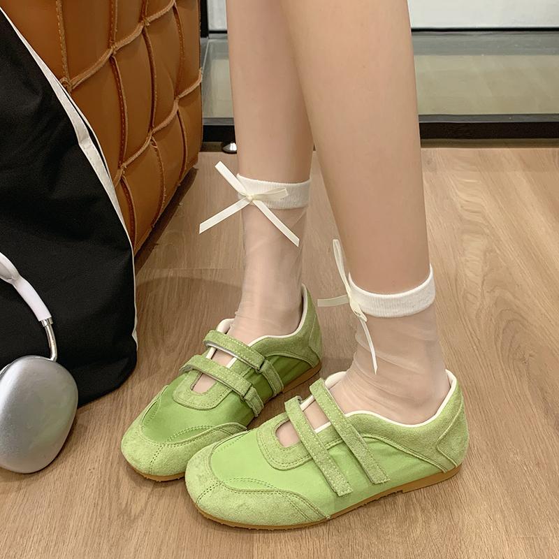 Fashion Women's Lightweight and comfortable high-quality Casual Sports Shoes New Style Autumn Popular Slimming Versatile Comfortabl
