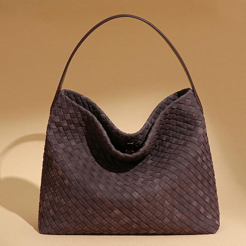 New Hand-Woven Matte Armpit Bag Large-Capacity Commuter Bucket Bag Fashionable Versatile Shoulder Messenger Bag