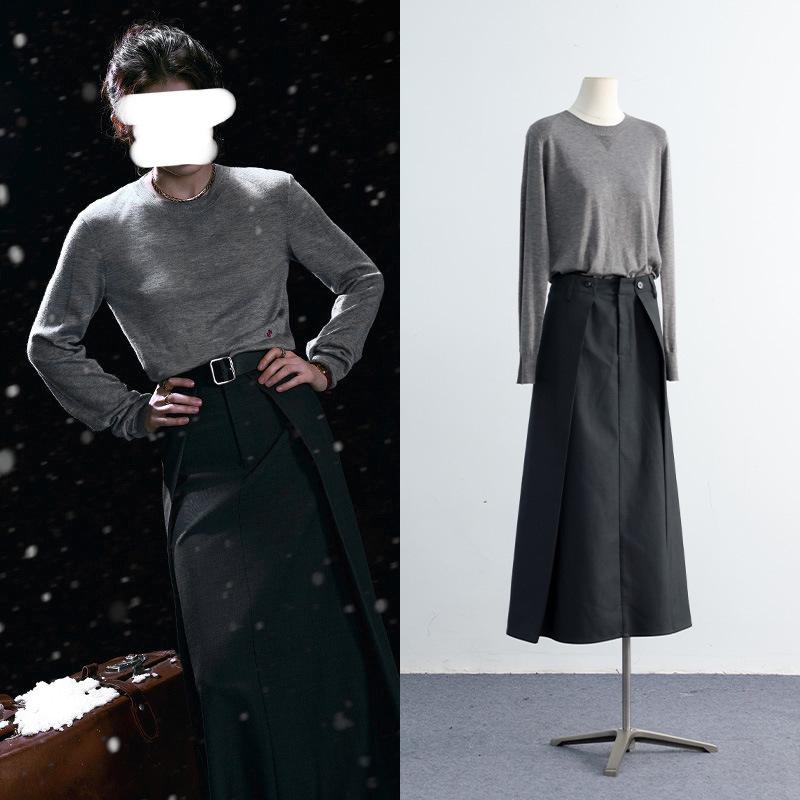 

Zhang Zifeng Grey Base Layer Top & 3D Cut Skirt Two-Piece Set for Women M (105-115 jin)