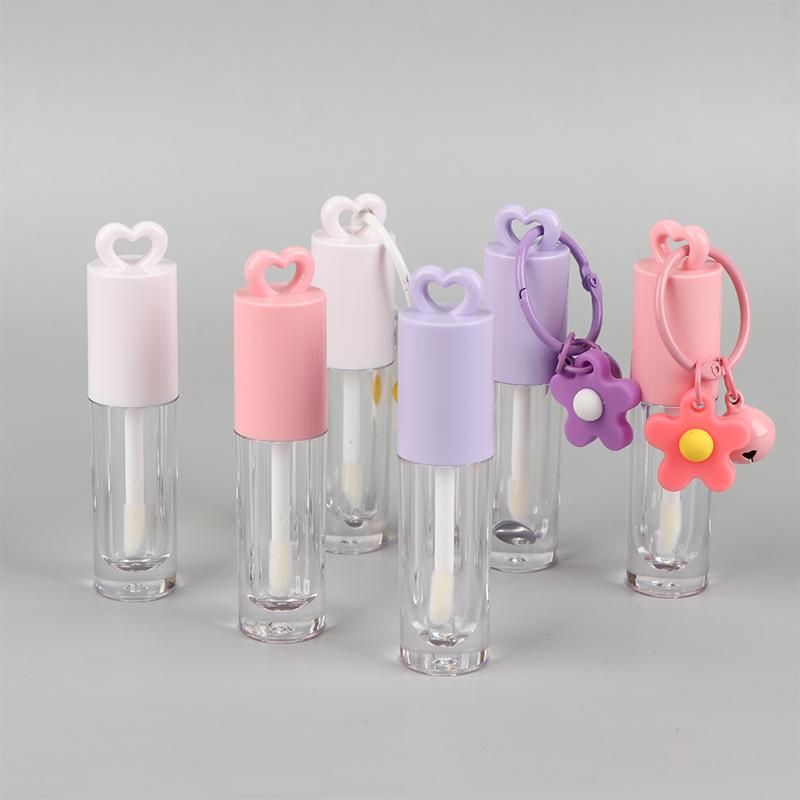 Tubo Smalto Labbra Rosa a Forma di Cuore da 2,5 ml con Portachiavi e Bastoncino Pennello Tubo Lucidalabbra Flacone Vuoto Contenitore Glassa per Labbra Strumento Trucco