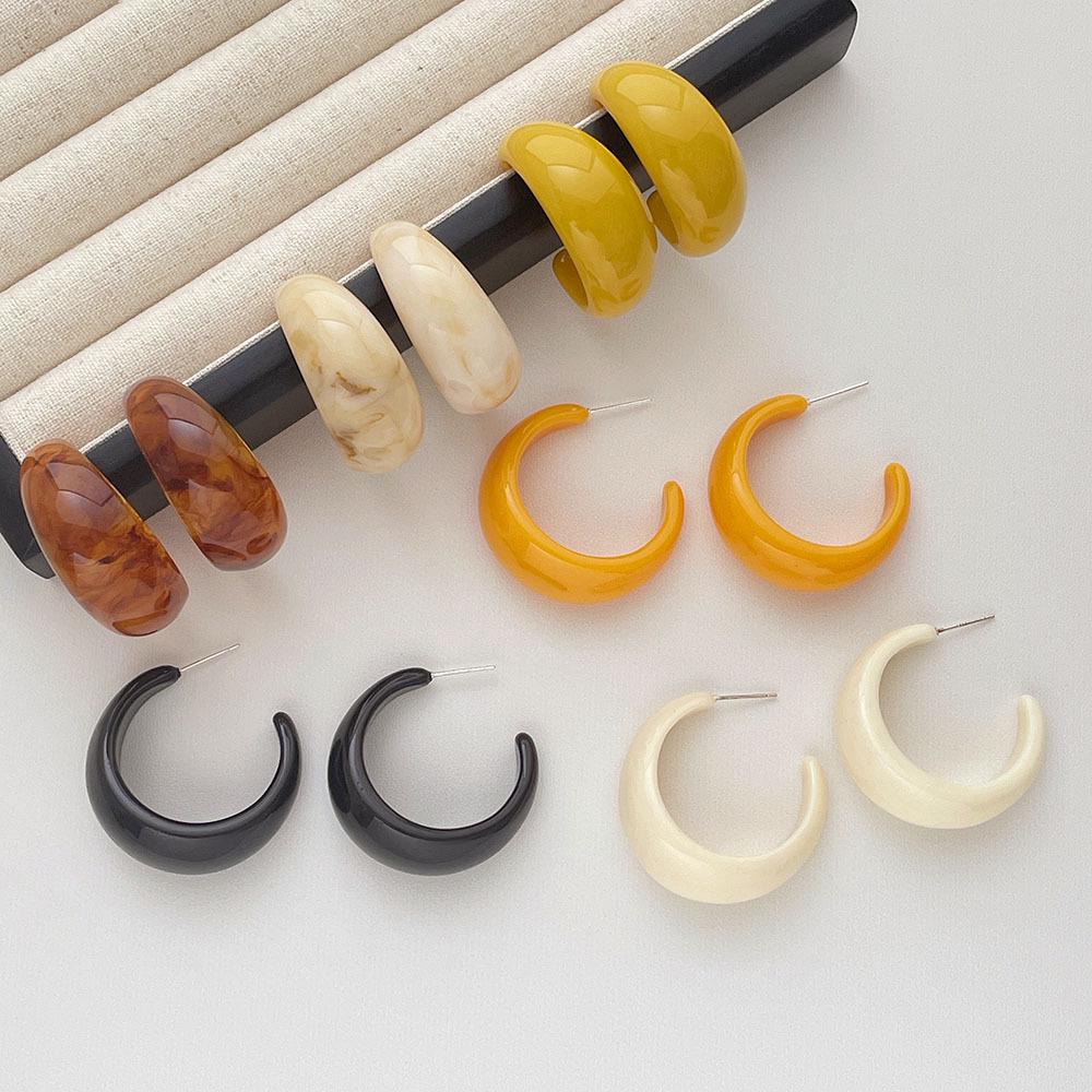 Liu Yifei Style Resin Ear Cuffs: s925 Sterling Silver Needle, Versatile and Fashionable Earrings for Women.