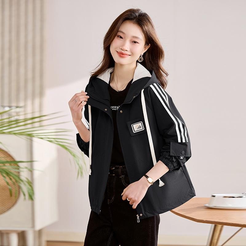 

Женская короткая куртка весна и осень новая свободная повседневная уменьшающая возраст популярная взрывная супер огонь модная куртка 2XL чёрный