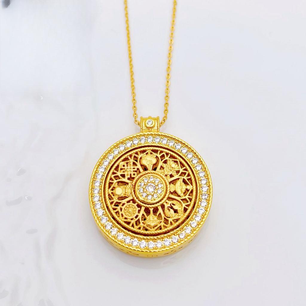 Wei Xue's same rotating eight treasures compass transfer woven rope long necklace women's new sweater chain yellow and gold accessories