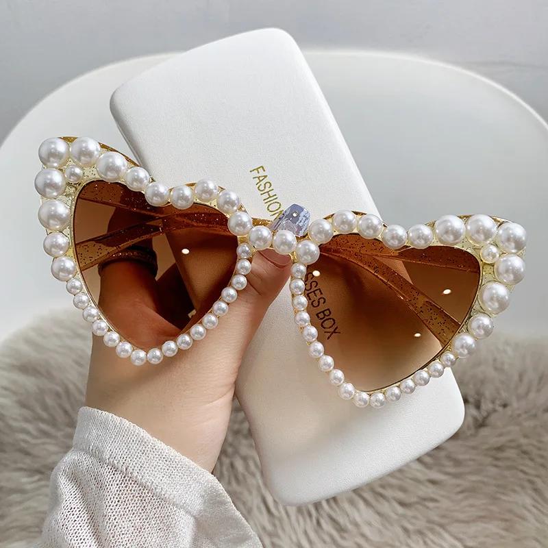 New in Luxury Shimmering Love Pearl Sun Glasses Women Heart Glasses Bling Fine Sunglasses Wedding Party