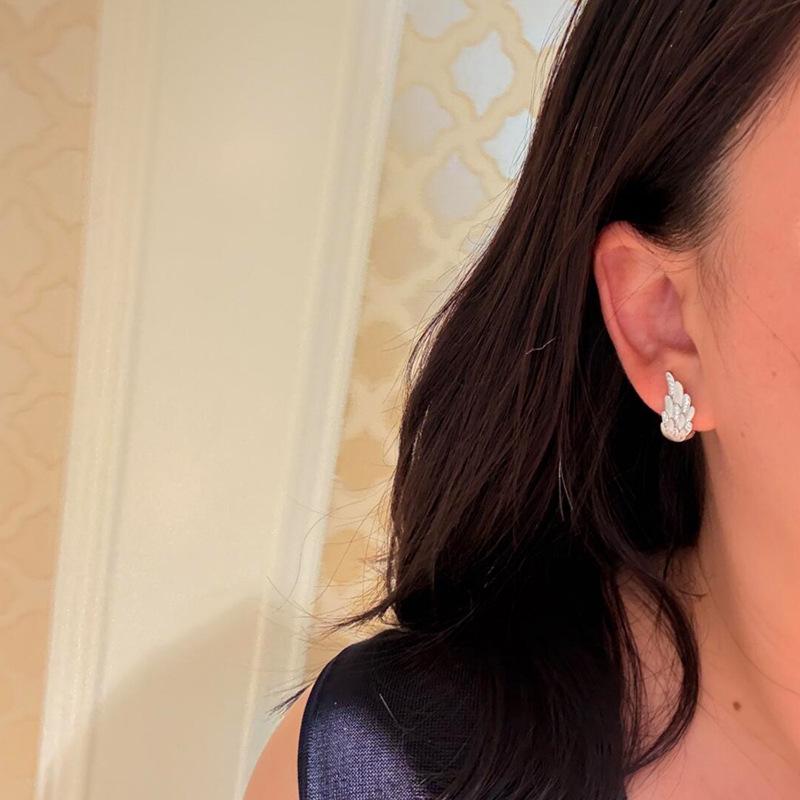 Exquisite Rhinestone Wing Stud Earrings - Ins Style 2025 Trend