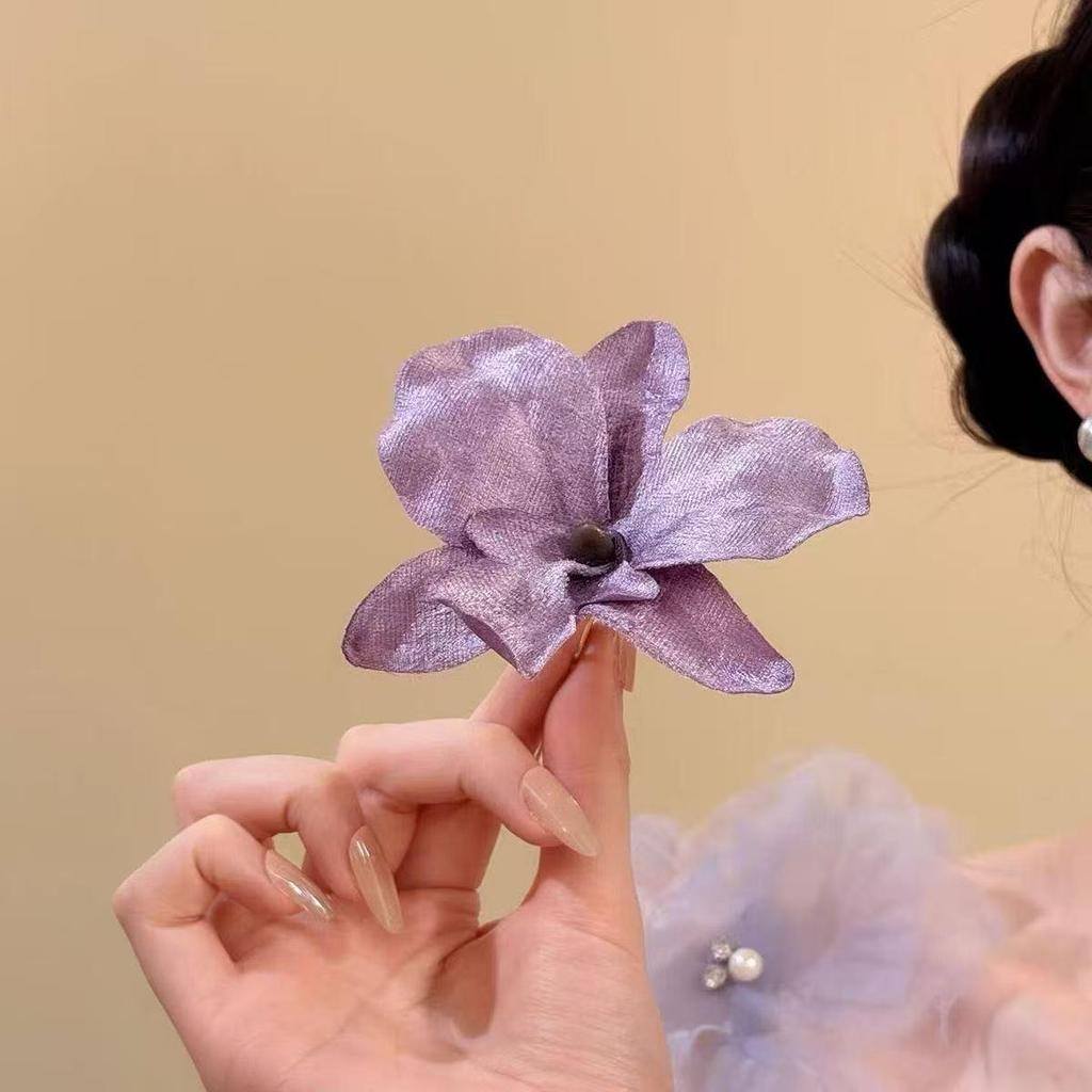 Sandalwood Women's Hairpin: Elegant Modern-Chinese Style Wooden Updo Stick