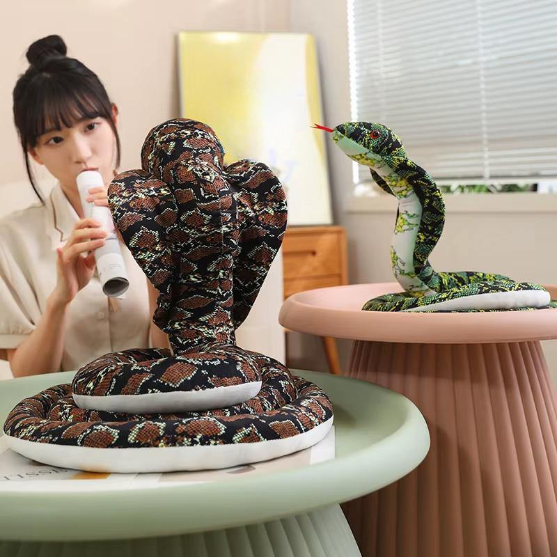 400cm Stuffed Animal Lifelike Burmese Python Plush Toy Simulation Long Coiled Snake Scary Reptile Giant Cobra Halloween Gift