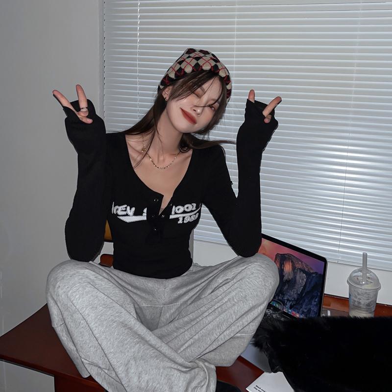 2KWEIRD Y2k Long-sleeved T-shirt Knitted Bottoming Shirt Women's Fall Winter New Item Tight-fitting Short Inner Long-sleeved Tops