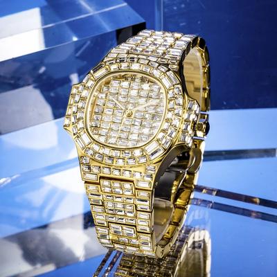 Vollständig mit Eis besetzte Herrenuhren Luxus Handgefertigte Diamantuhr Edelstahl Mode Quarzwerk Wasserdicht Herrenuhr Geschenk