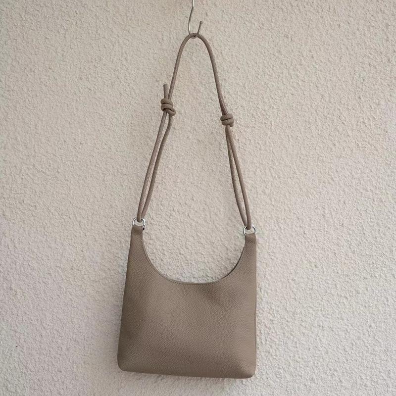 

Genuine Leather Women s Bag Simple Versatile Top Layer Cowhide Shoulder Bag 2025 Trending Hot Item Niche High-end Exquisite Crossbody 25*17*5.5 хаки