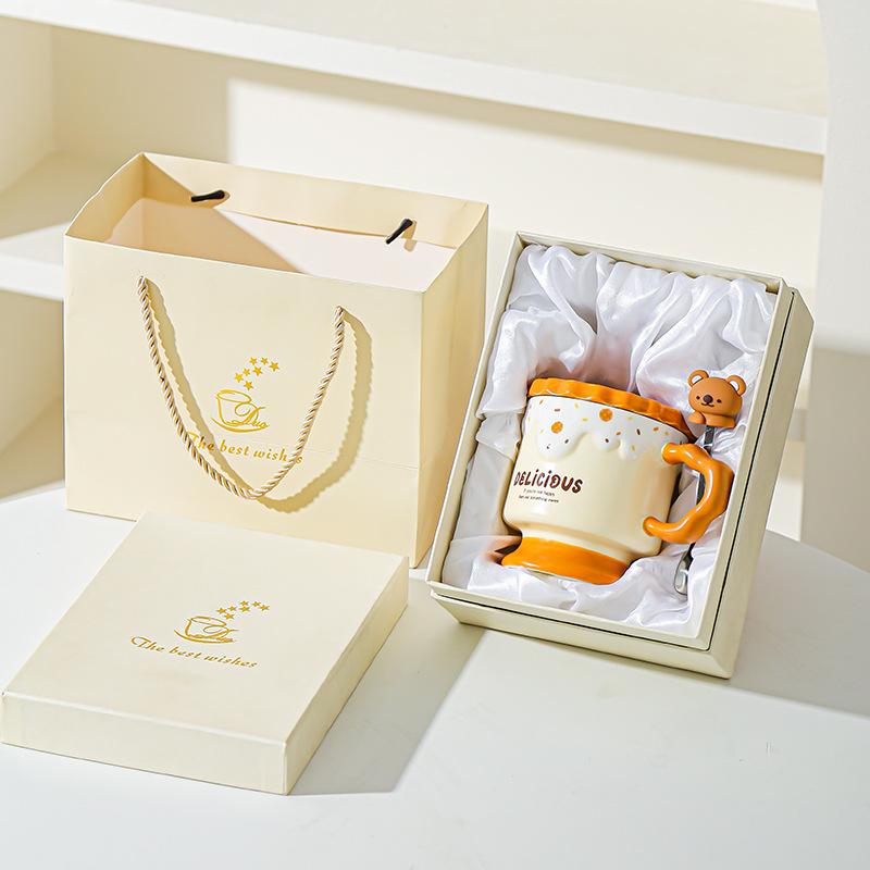 Tecknad Söt Björn Kakor Keramisk Mugg med Lock Högt Värde Kontors Vattenkopp Souvenirgåva Mugg