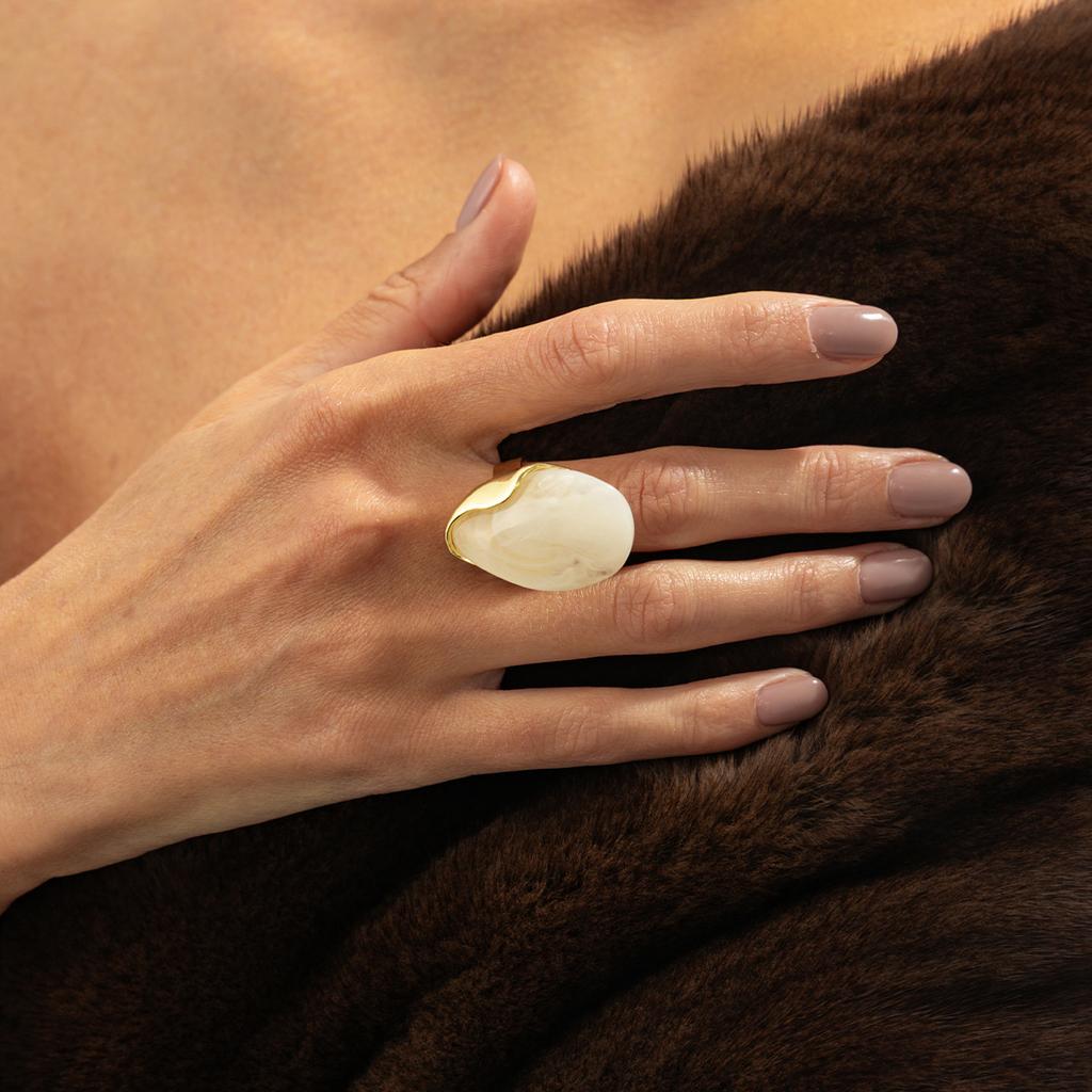 Vintage New Design Brown Red Beige Resin Geometric Adjustable Rings for Women Golden Alloy Fashion Daily Ring Jewelry Gift