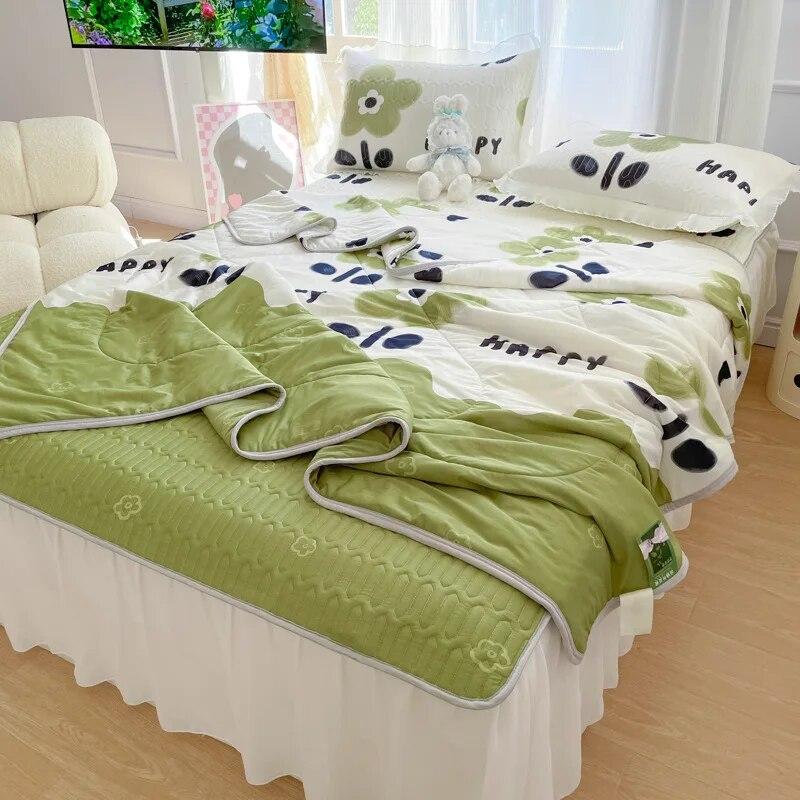 Letnia Cienka Kołdra Chłodna Pościel z Falbaną i Poszewką na Poduszkę Zestaw Pościeli Rozmiar Queen Kołdra Ochraniacze na Materac Pokrowce Narzuta