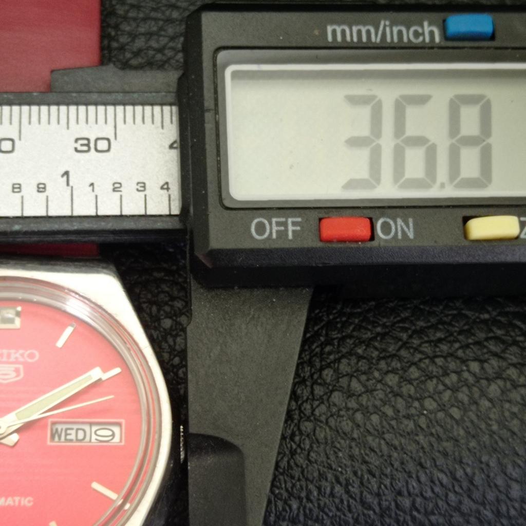 AUTOMATIC 6309A VINTAGE SEIKO 5 JAPAN MENS RED COLOR DIAL WATCH A701465-5 R206b-a701465