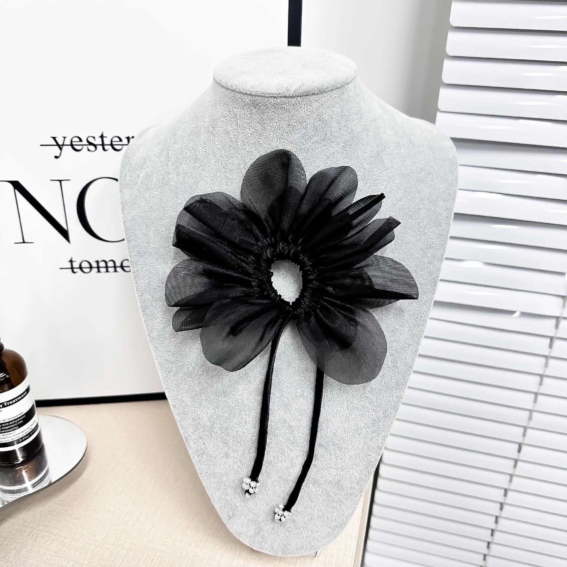 

Multi-Layer Mesh Pleated Small Daisies Irregular Streamers Flower Decoration Corsage Headdress Wedding Dress Children S Clothing Cloth Sticker