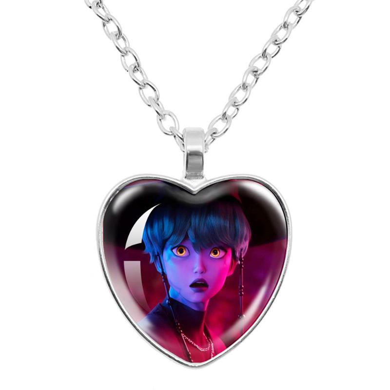 Kpop Demon Hunters Necklace Cartoon Heart Shape Pendant Anime Charms Neck Chains Electroplate Accessories Fashion Jewelry Gift