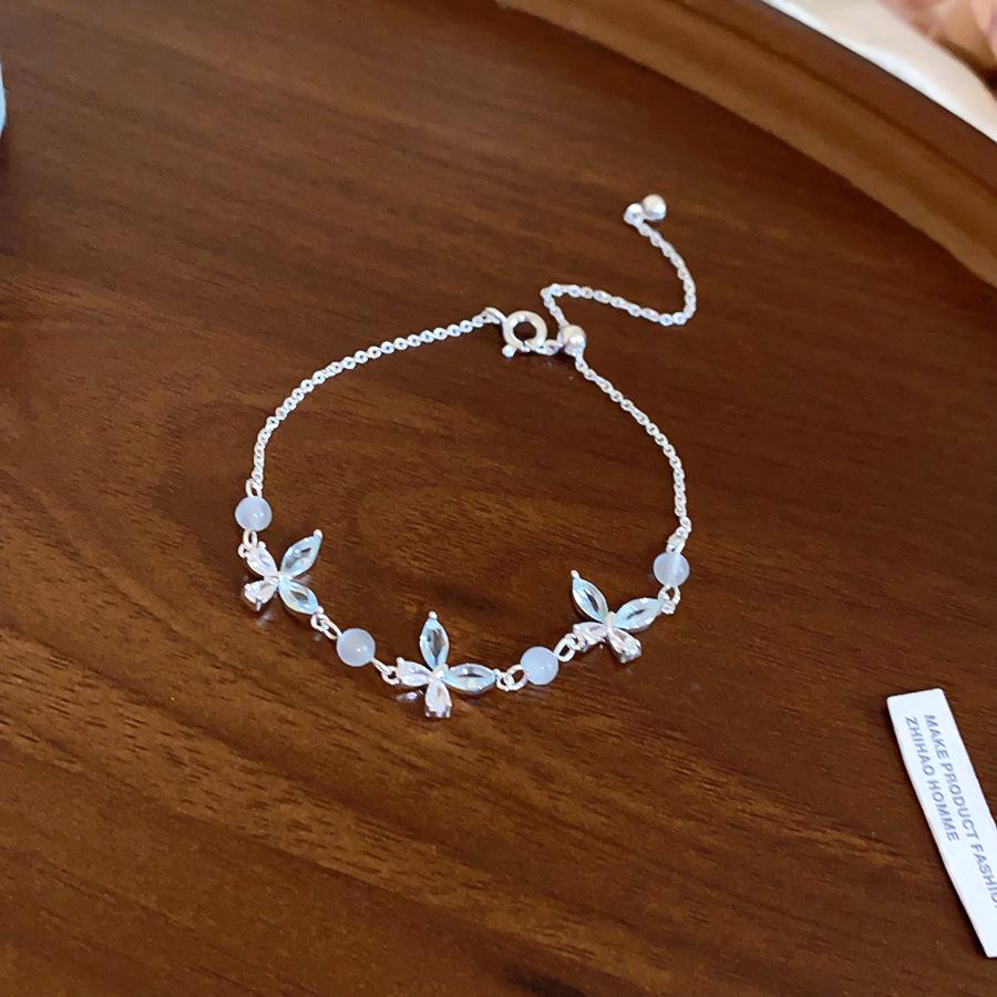 Luxury Double-Layer Pearl Zirconia Square Geometric Necklace - Versatile Clavicle Chain for Chic Commuting