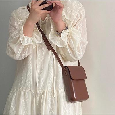 Kompakte Handy-Tasche, Umhängetasche, Einseitige Schultertasche, Modisch und stilvoll, Hochwertige Textur, Schlicht und lässig