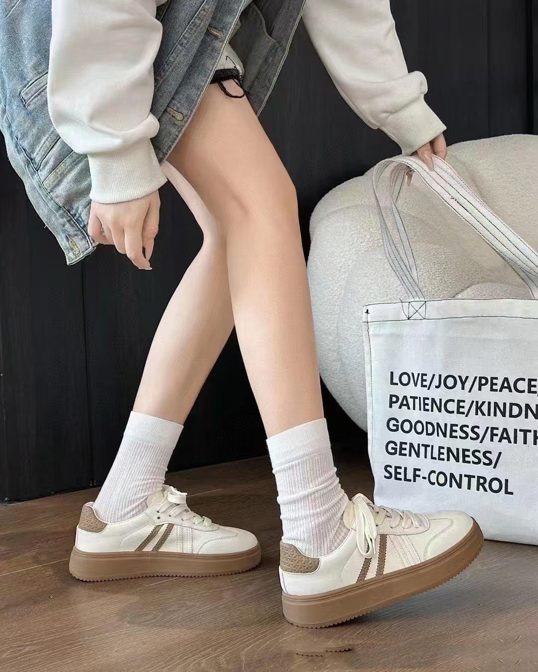 

Retro color matching platform German training shoes women s 2025 new fashion versatile comfortable lightweight casual sports shoes 35