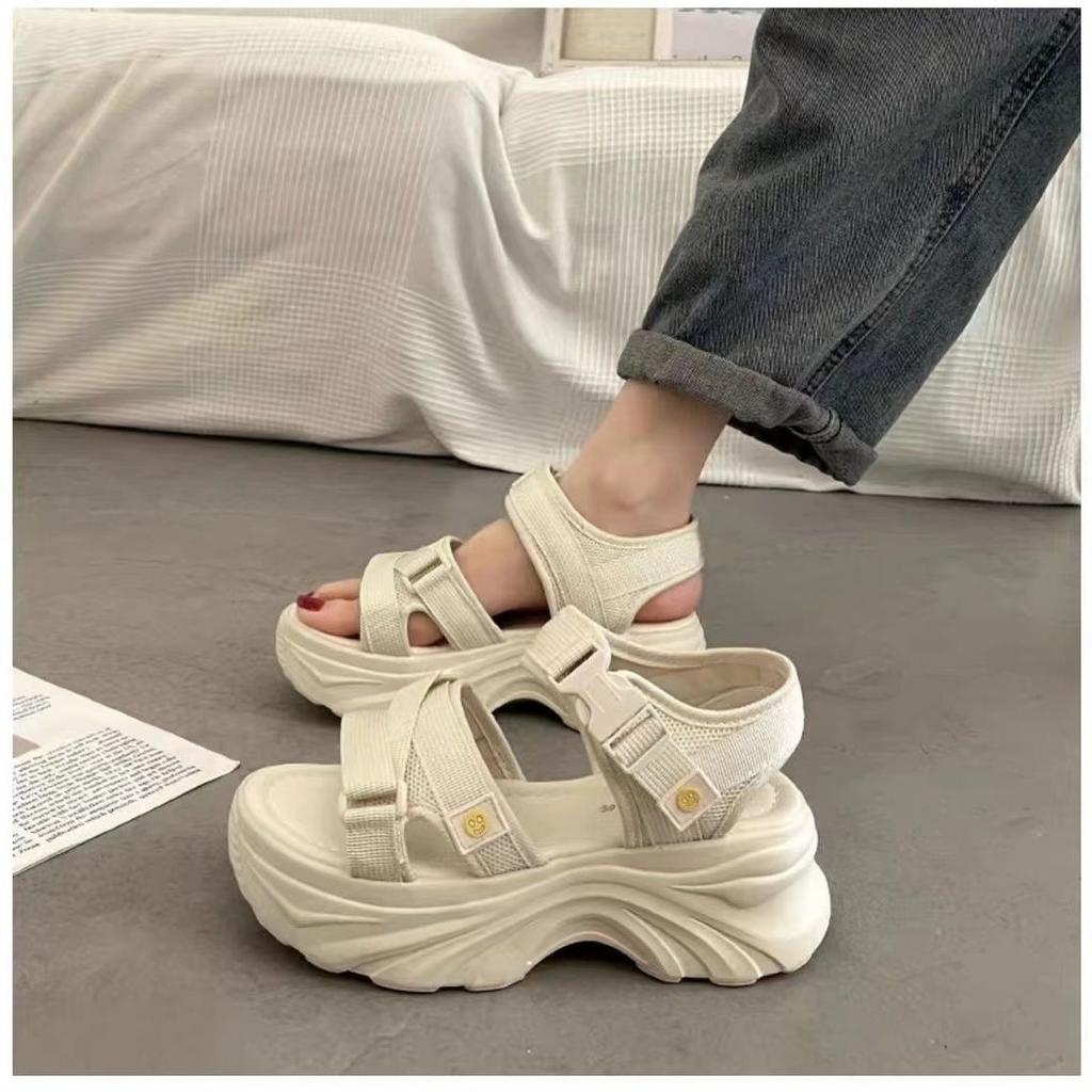Daddy sandals women's platform 2025 summer new Korean version versatile small sports Velcro muffin Roman shoes