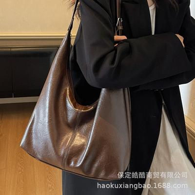 This Year's Popular Bag Women's Large-capacity 2025 New Autumn and Winter Versatile Shoulder Bag Casual Commuter Tote Bag